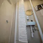 Hoza Attic Apartment *