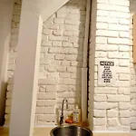 Hoza Attic Apartment Warsaw