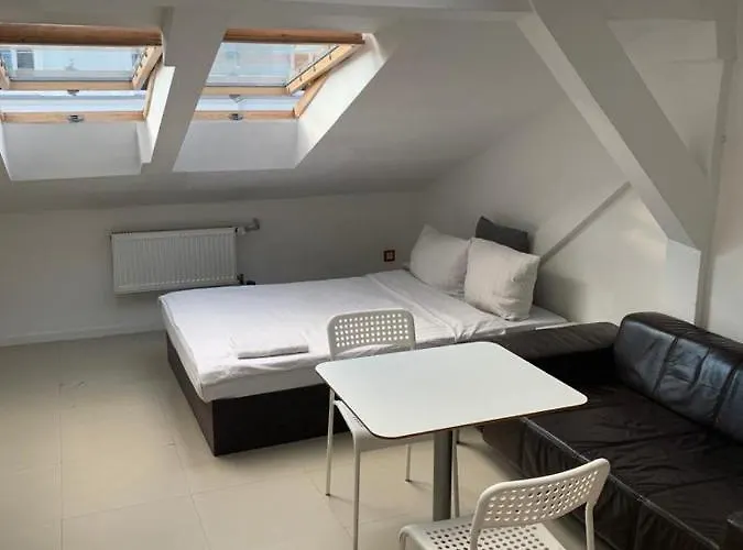Hoza Attic Apartment Warsaw