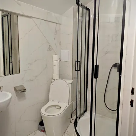 Hoza Attic Apartman *